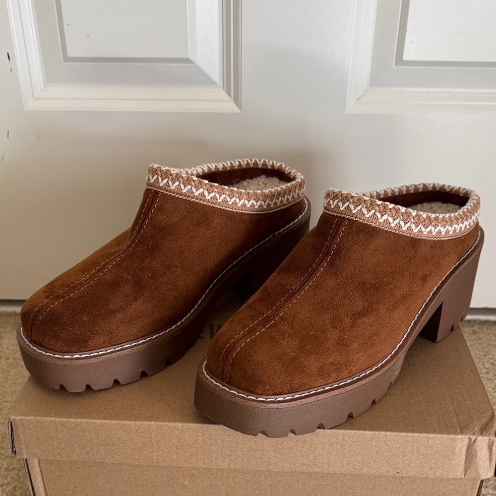Steve Madden Tan Suede Women's Mules